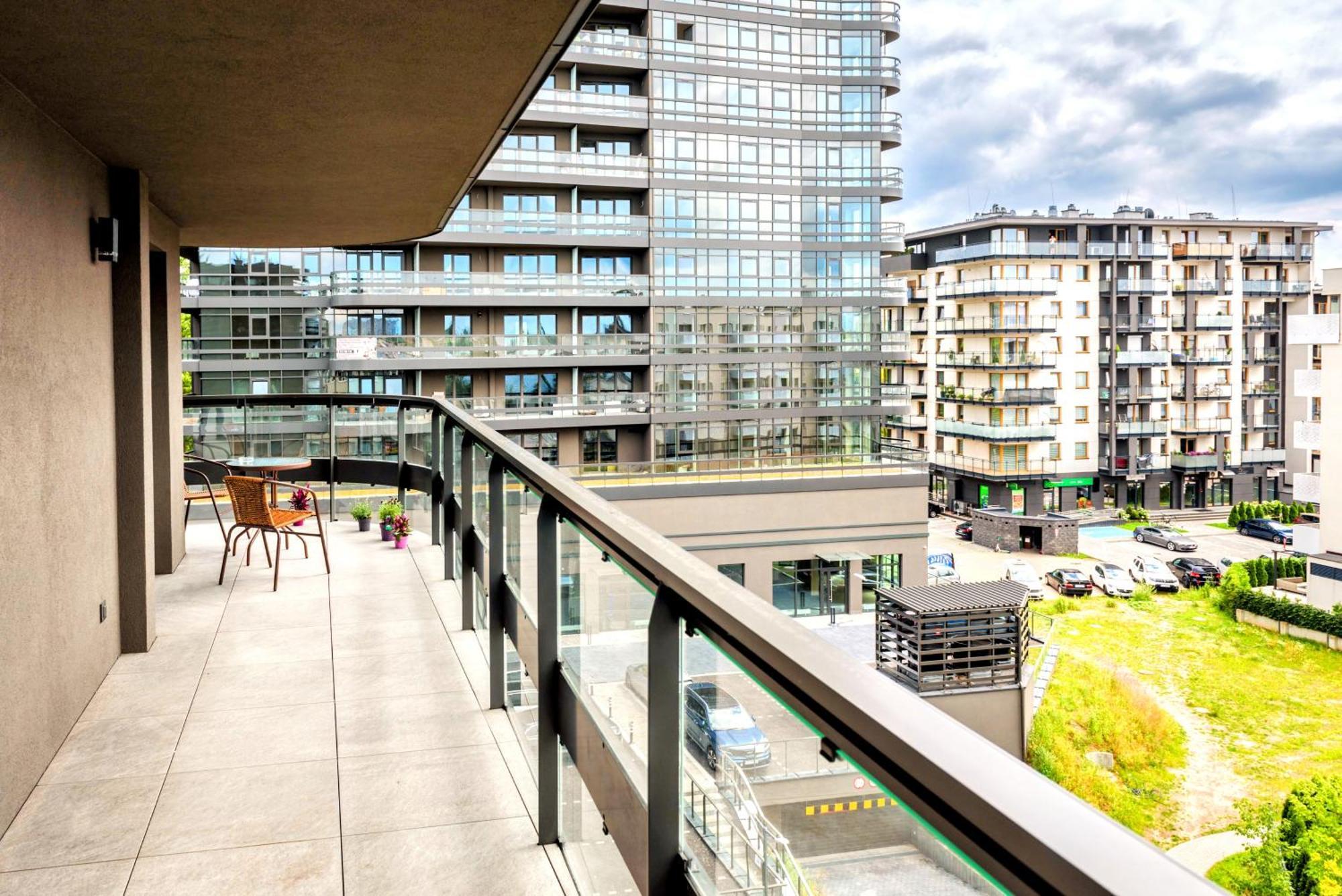 Apartment Vegas - Plaza Tower - Targi - Faktura Vat